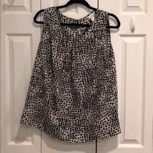 Sleeveless blouse